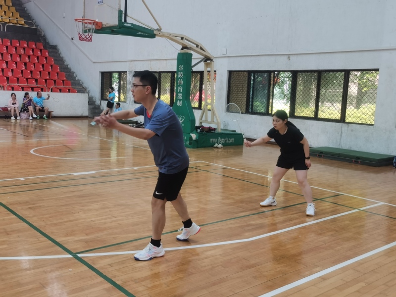 以球会友，活力校园——我校第十...